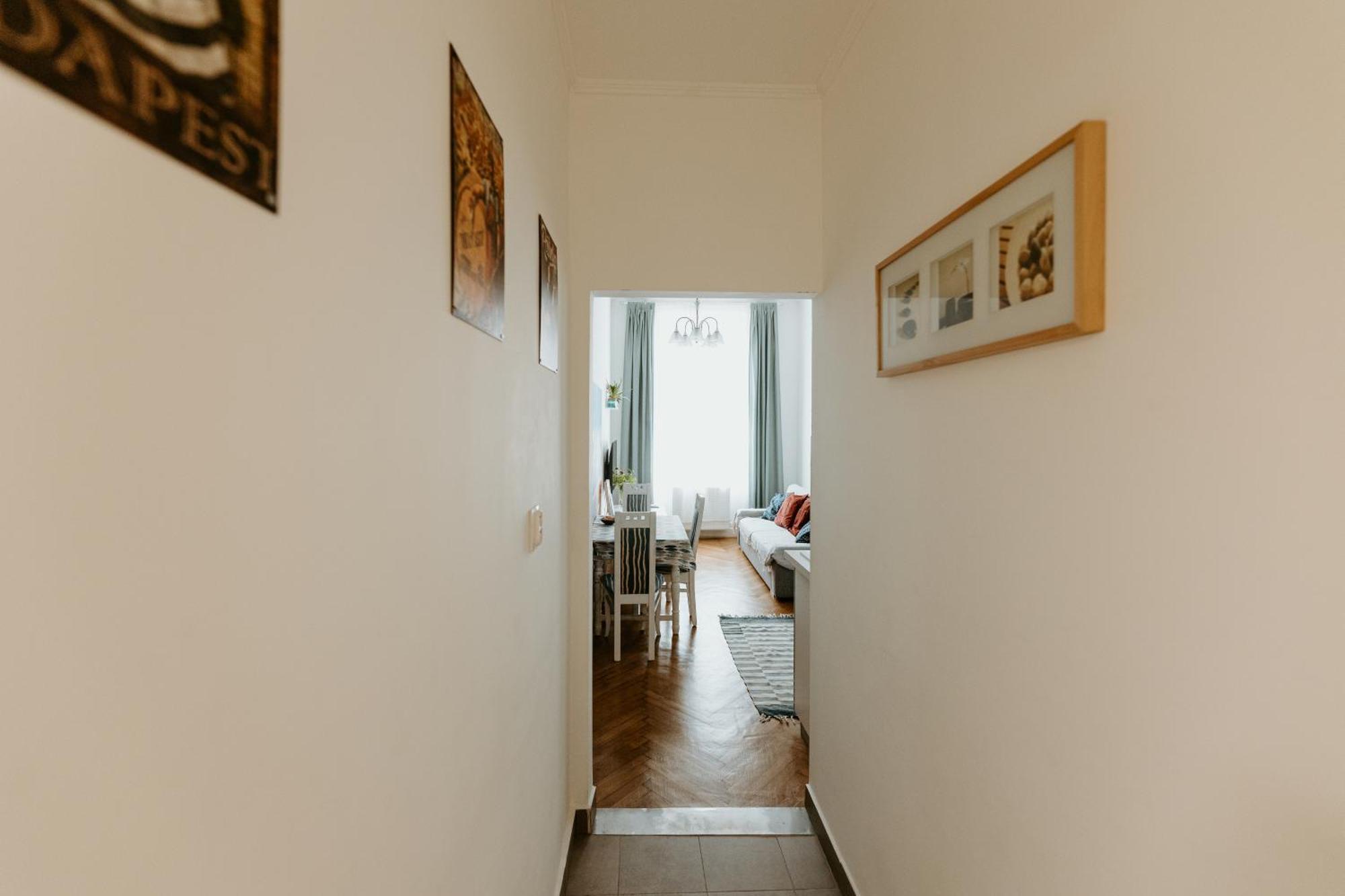 Margaret & Violet Apartments - Peaceful Stay Downtown Budapest Exteriör bild