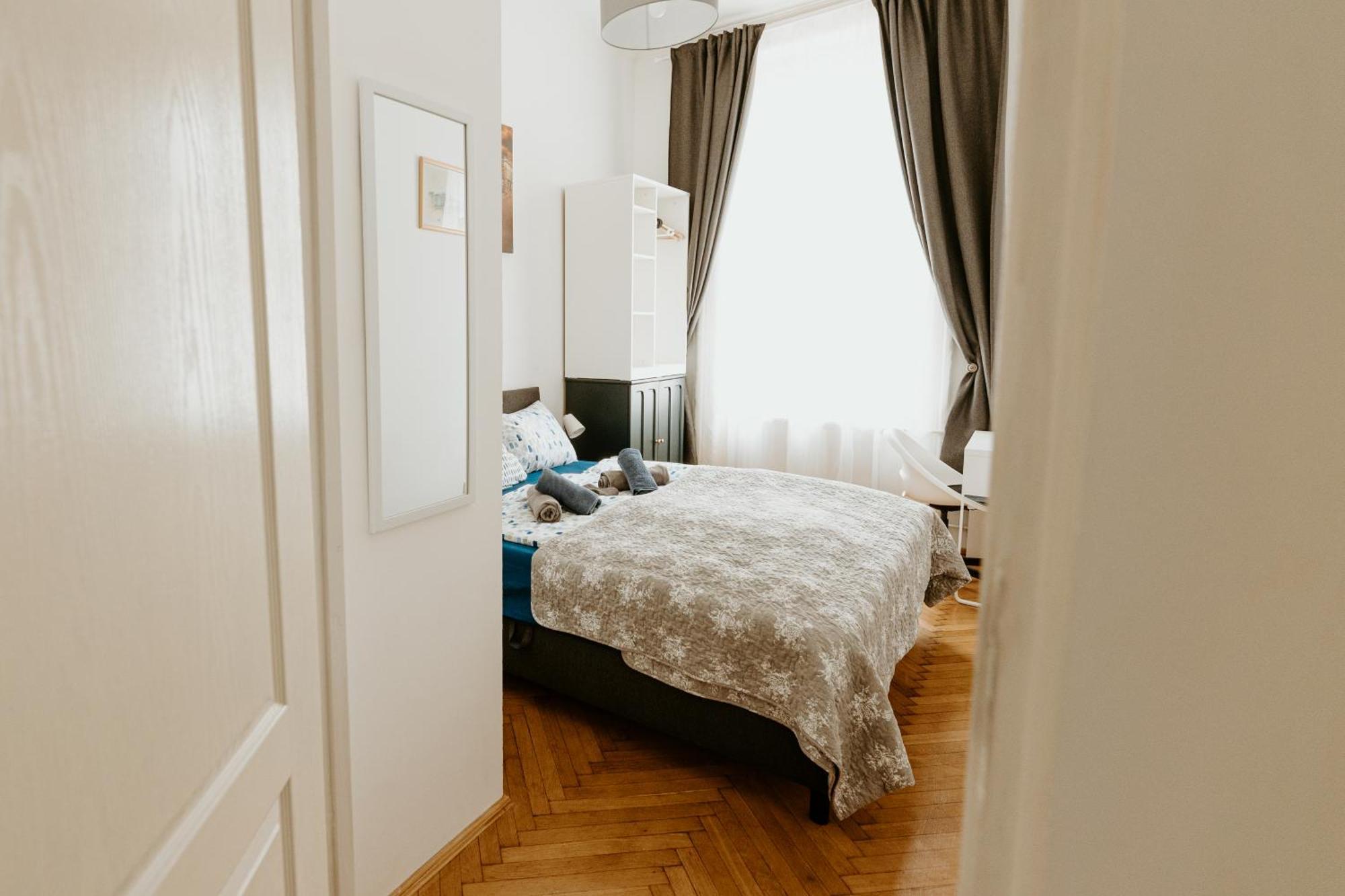 Margaret & Violet Apartments - Peaceful Stay Downtown Budapest Exteriör bild